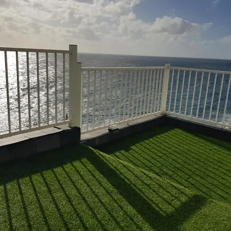 아파트 Precioso Atico Con Mucho Encanto Y Vistas Al Mar. *