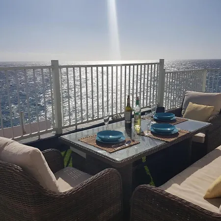 아파트 Precioso Atico Con Mucho Encanto Y Vistas Al Mar.